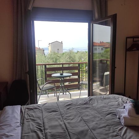 Poseidon Rooms Kala Nera Exterior foto